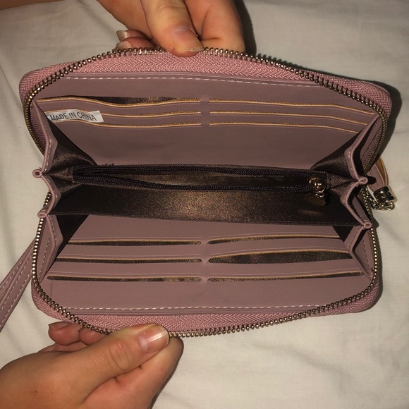 Wristlet - Picture 3 of 3